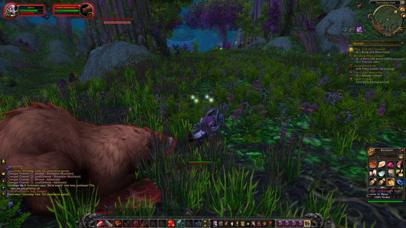 OMG BEAR! RUN FROM BEAR! BEAR SO HUGE!
